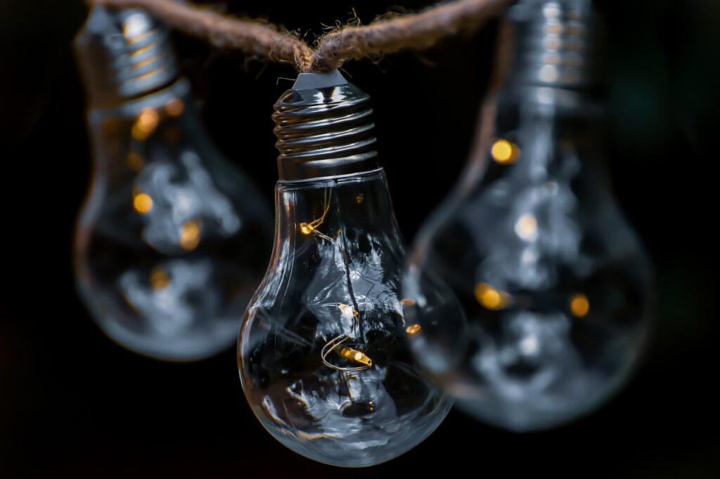 lightbulb-5352822_1280